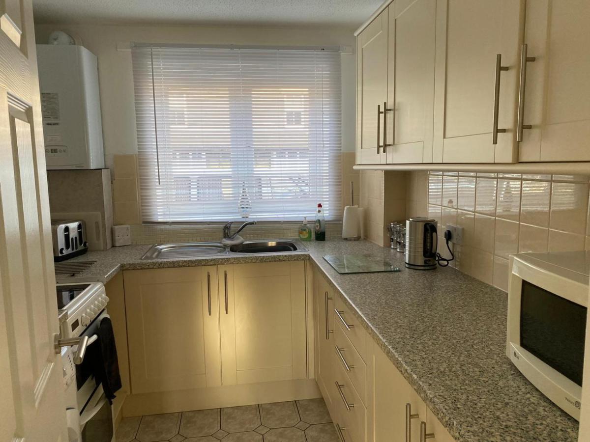 Riverside Park Ground Floor Apartment - St Neots Eksteriør bilde