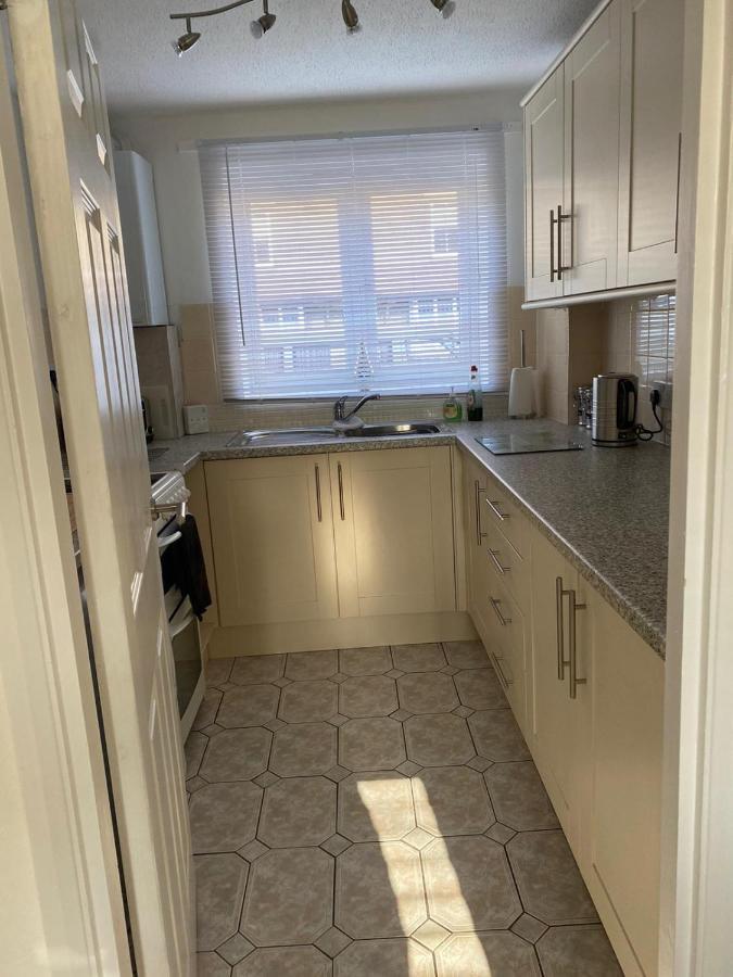 Riverside Park Ground Floor Apartment - St Neots Eksteriør bilde