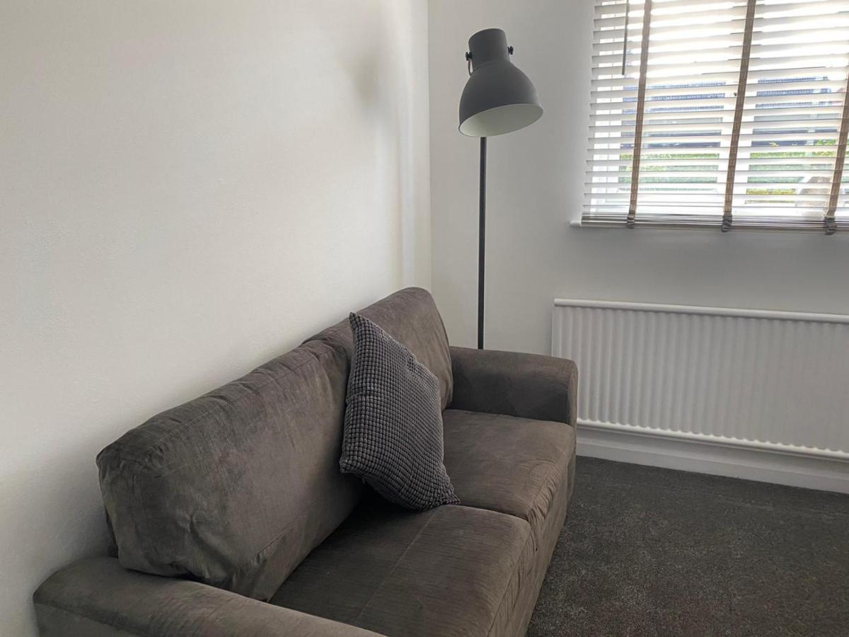 Riverside Park Ground Floor Apartment - St Neots Eksteriør bilde