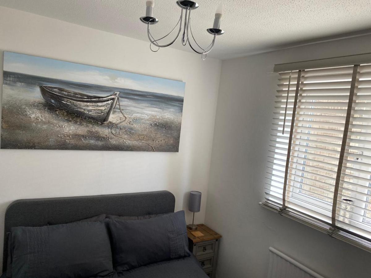 Riverside Park Ground Floor Apartment - St Neots Eksteriør bilde